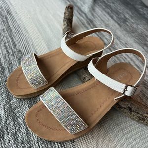 NWOT girl’s wedge sandals